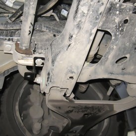 Unterfahrschutz Motor und Getriebe 2.5mm Stahl Mercedes Benz V-Klasse ab 2014 mit 4x4 4.jpg
